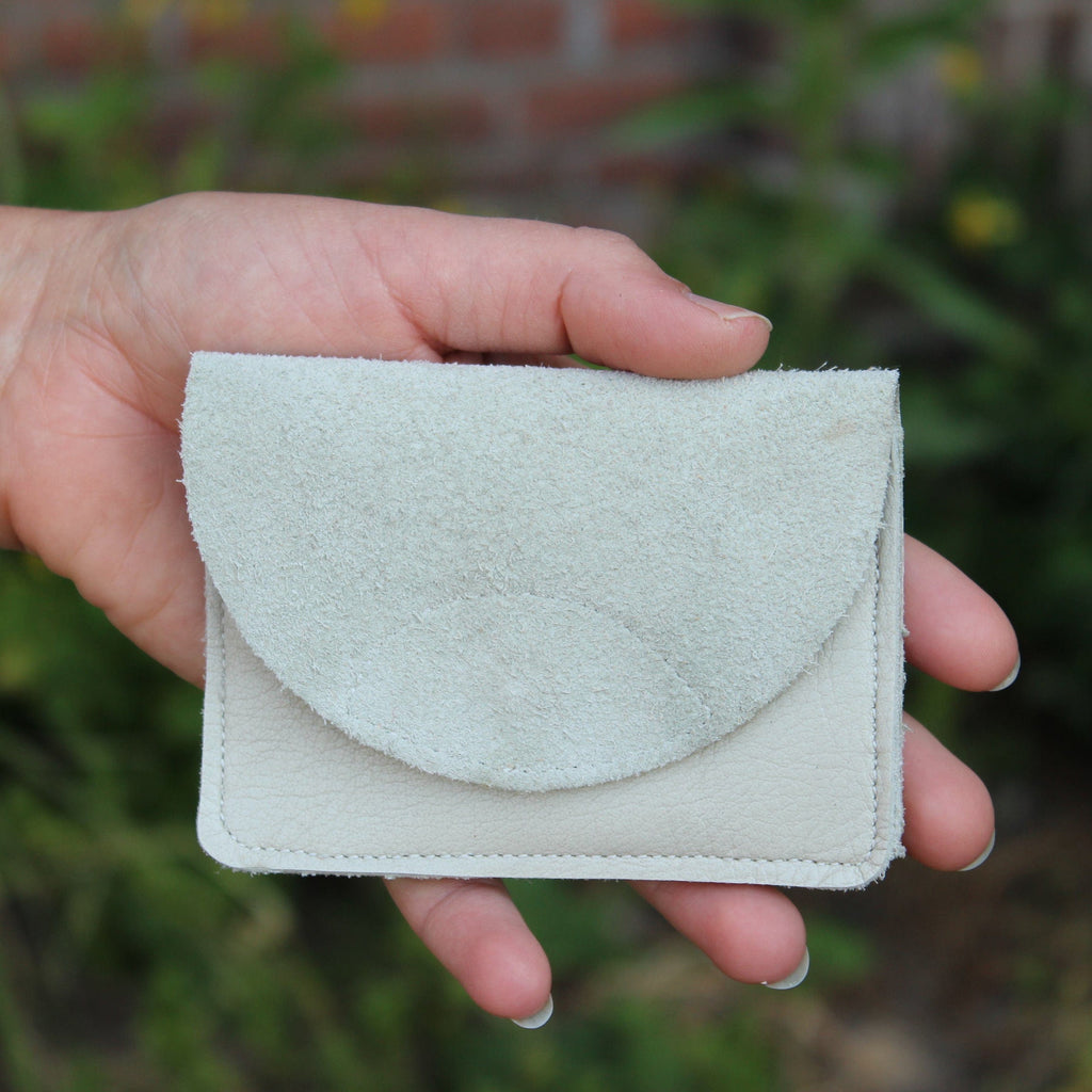 annatreurniet.nl Wallets Bertie small wallet recycled leather white